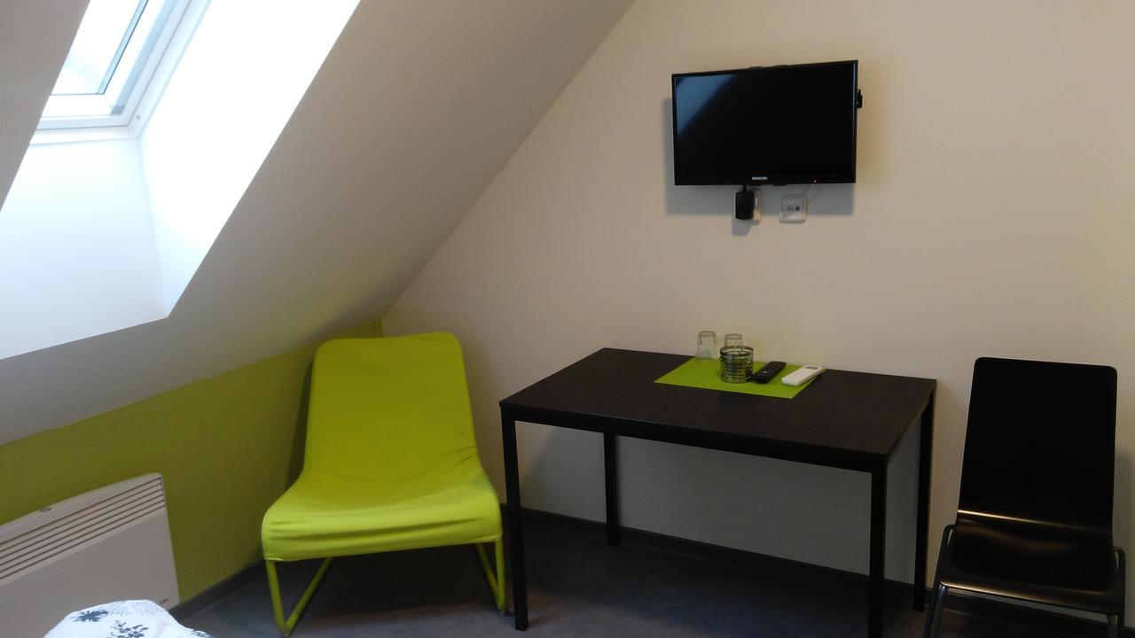 Bed & Parking Eurobit Bed & Breakfast Hrusky  Luaran gambar