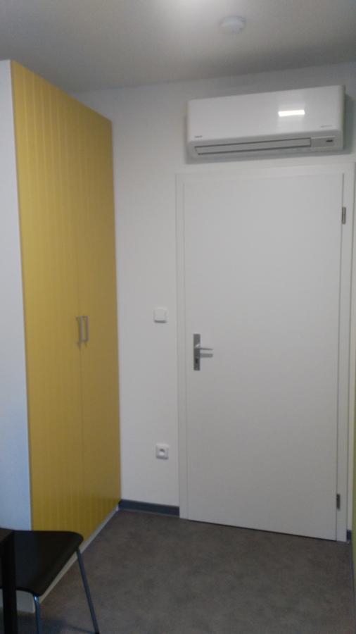 Bed & Parking Eurobit Bed & Breakfast Hrusky  Luaran gambar